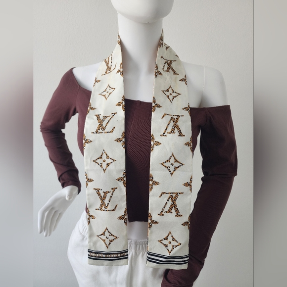 Auth Louis Vuitton Leopard Bando - Picture 5 of 6